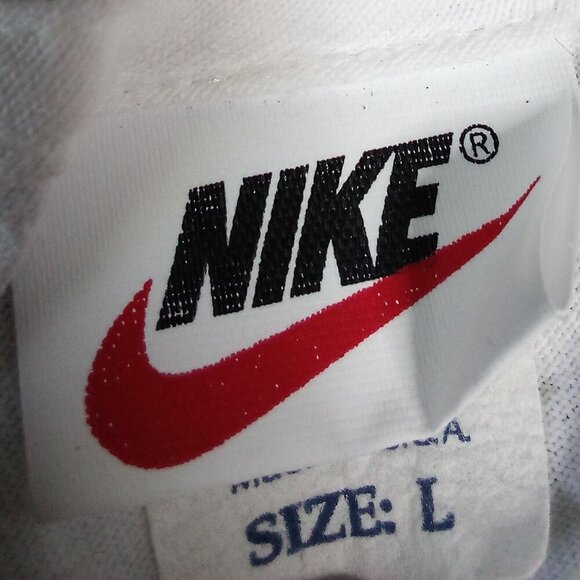 Vintage 90s Nike Betty Boop Embroidered T-Shirt - Picture 3 of 6